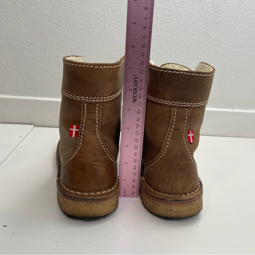 Women’s Brown Lace-Up Leather Boots with Cream Laces - Picture 10 of 15